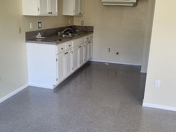 5th image of 4576 Florence Ave APT C