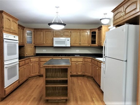 3rd image of 25025 S Foxford Dr