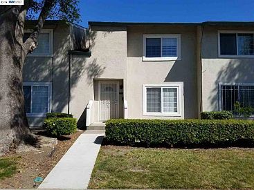 1st image of 4276 Comet Cir