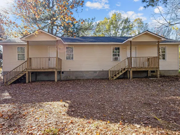 691-693 Boddie St, Henderson, NC 27536