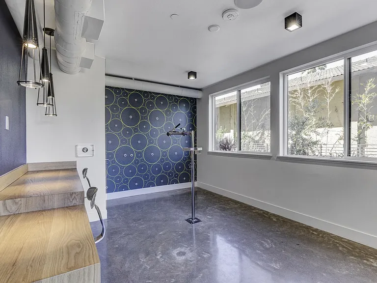 2270 W El Camino Real — Photo 39