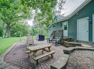 N4569 W Shore Place Rd, Cambridge, WI 53523