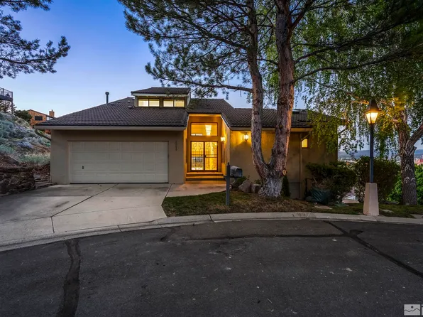 2200 Stone Mountain Cir, Reno, NV 89519