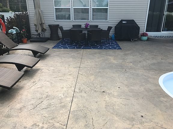 4th image of 5583 Country Club Ln