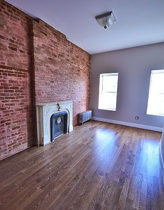 5th image of 131 Jefferson Ave APT 3