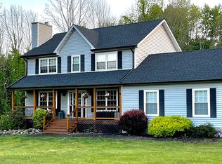 16 Fawn Ct, Middletown, NY 10940