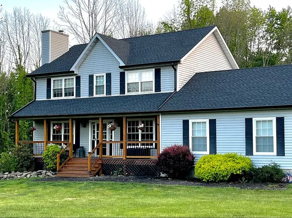 16 Fawn Ct, Middletown, NY 10940