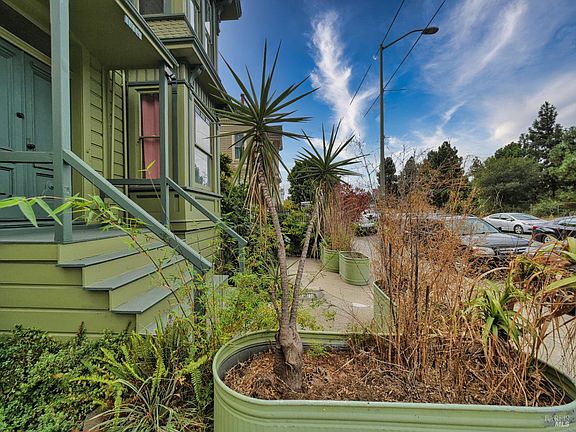3rd image of 1014 Castro Street