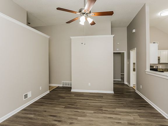 4th image of 2785 Van Leer Dr
