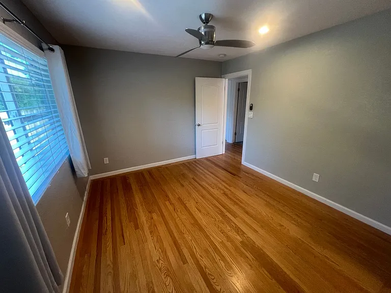 880 San Mateo Ct — Photo 6