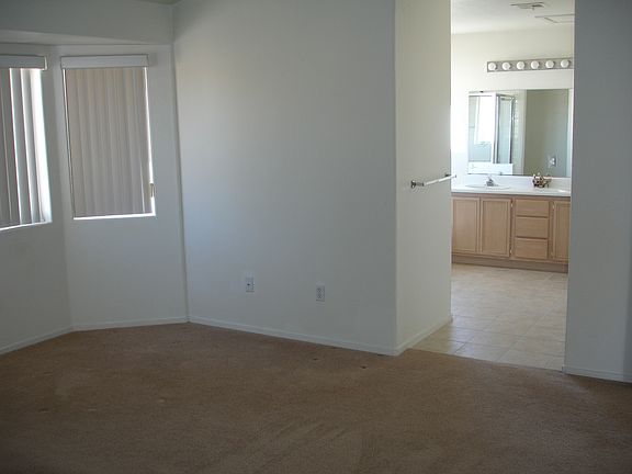 5th image of 9116 Canyon Magic Ave