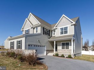 586 Stockdale Dr, Lancaster, PA 17601