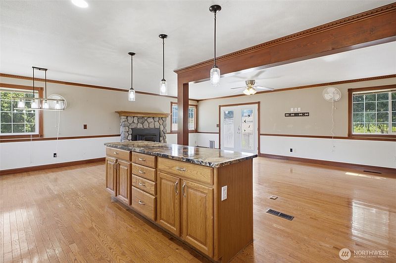 4th image of 34721 40th Avenue S