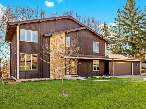 726 Mansfield CIRCLE, Hartland, WI 53029