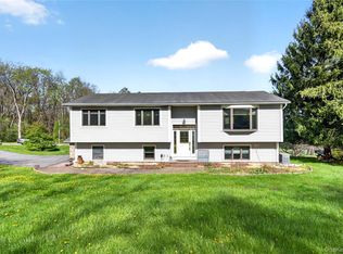6 Emily Ln, Monroe, NY 10950