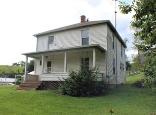 24 Lloyds Ln, Buckeye, WV 24924