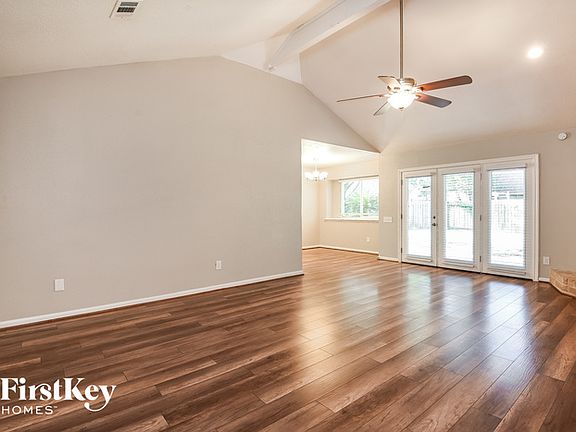 3rd image of 1406 Valley Landing Dr