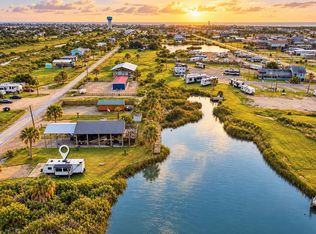 1279 Diamond Rd, Crystal Beach, TX 77650