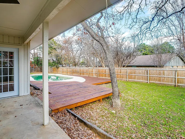 4107 Shamrock Dr — Photo 33