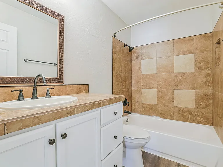 2243 E Forge Ave — Photo 15