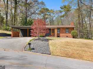 1101 Hilltop Dr, Griffin, GA