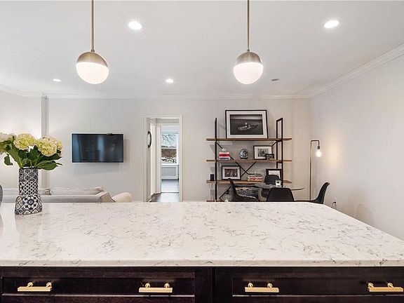 5th image of 490 Bleeker Ave