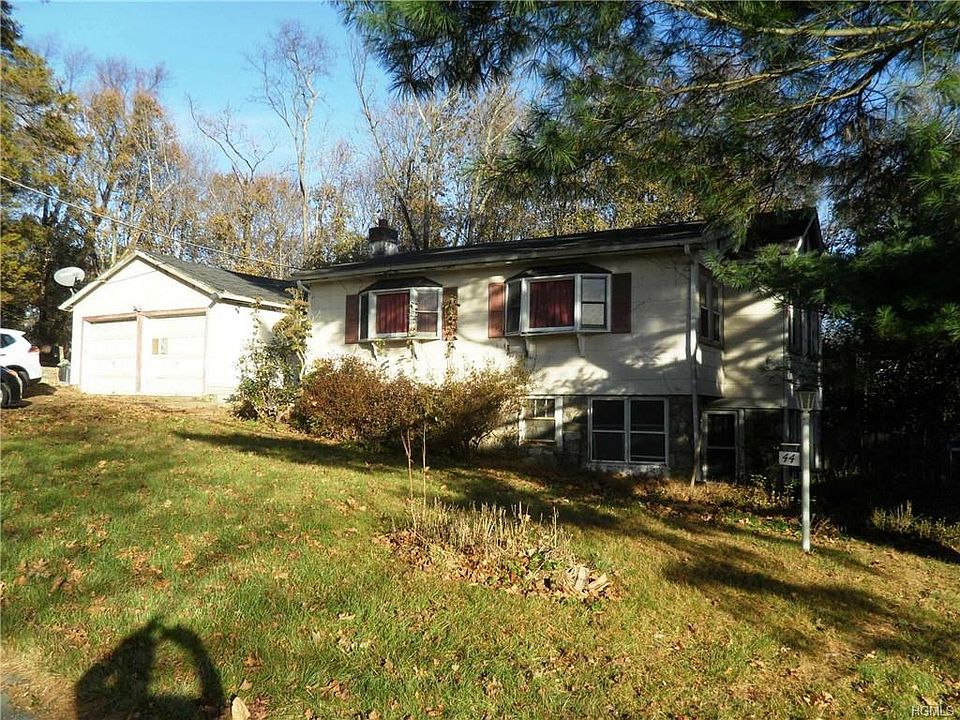 1st image of 44 Longfellow Dr