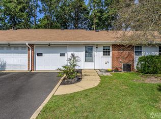 831 Inverness Ct #1001, Lakewood, NJ 08701