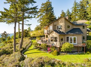 307 Lake Hancock Dr, Coupeville, WA 98239