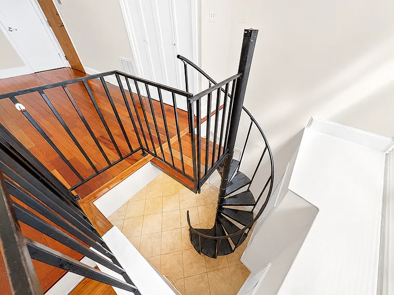 46 Bennet St #1 — Photo 14