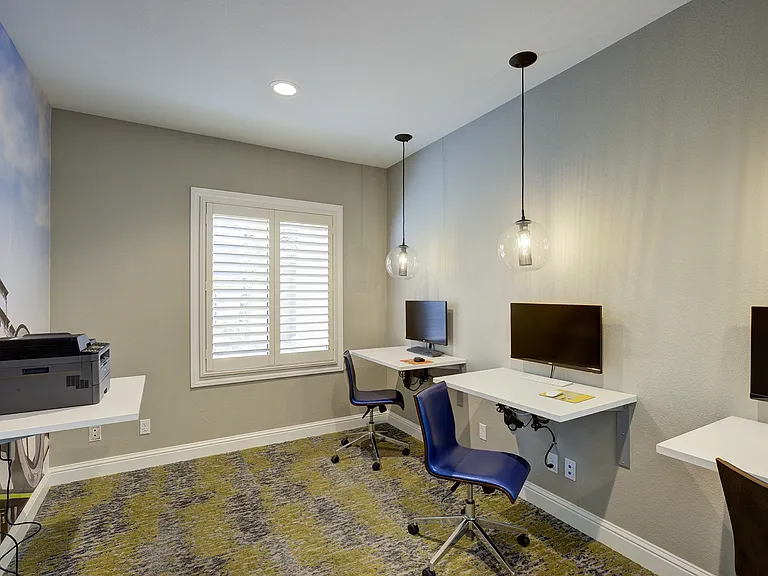Sagecliff Apartments — Photo 18