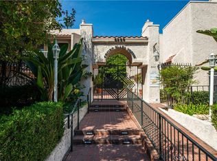 5333 Zelzah Ave APT 102, Encino, CA 91316