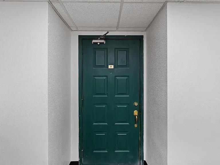 2830 S Bartell Dr #9 — Photo 2