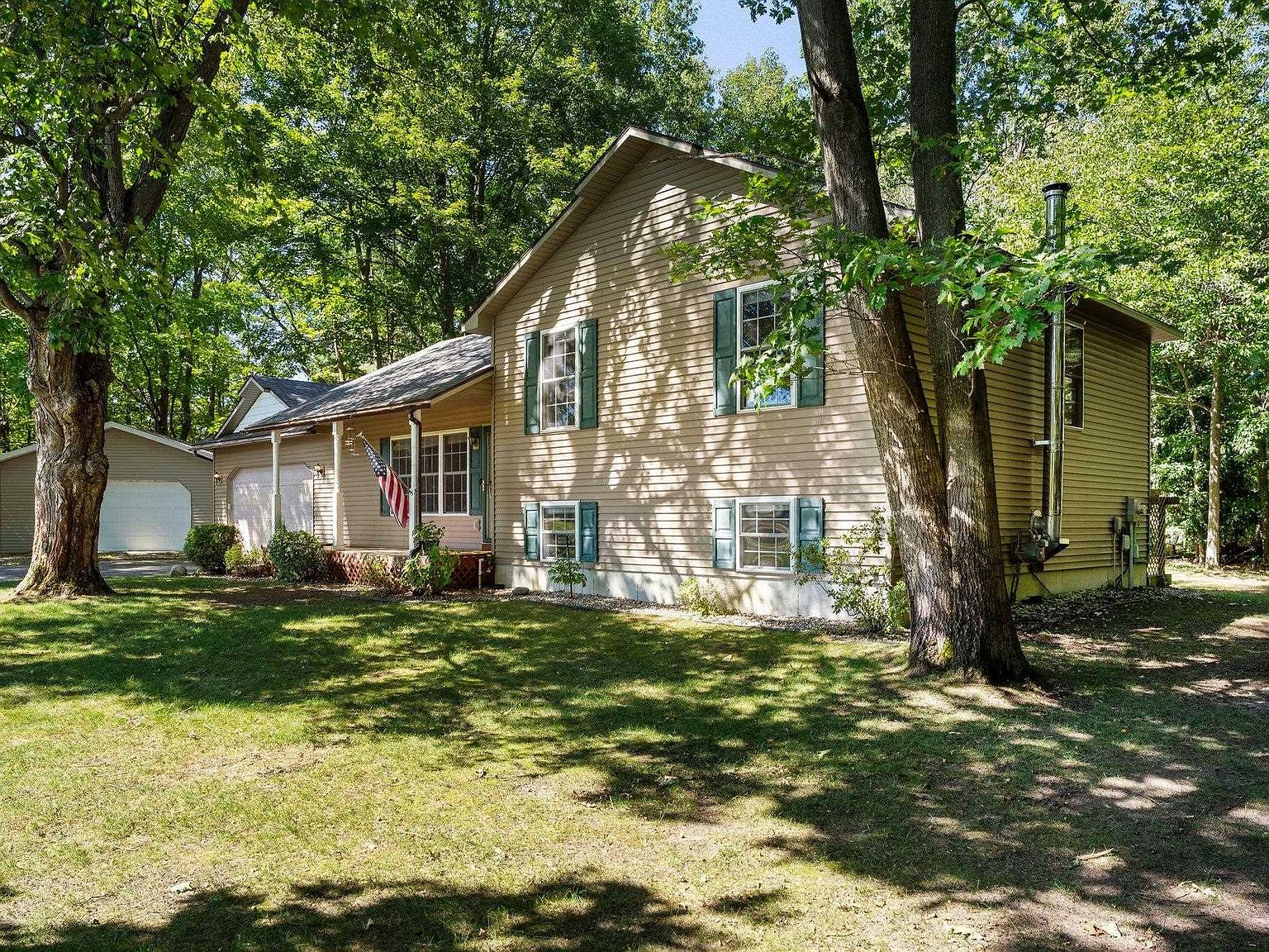 10350 Gray Fox Dr, Interlochen, MI 49643 Zillow