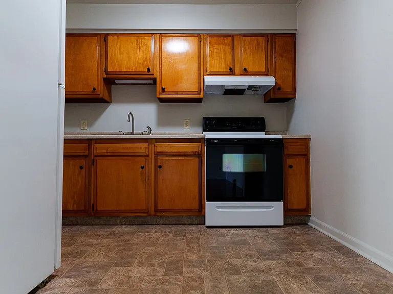 1 Stoneybrook Rd — Photo 53