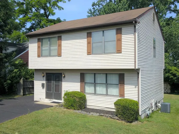 210 Gilpin Rd, Willow Grove, PA 19090