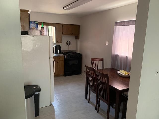 1st image of 10 Amity St #1W