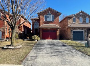 2066 Shady Glen Rd, Oakville, ON L6M3P1