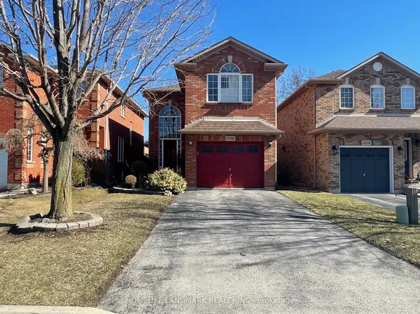 2066 Shady Glen Rd, Oakville, ON L6M 3P1