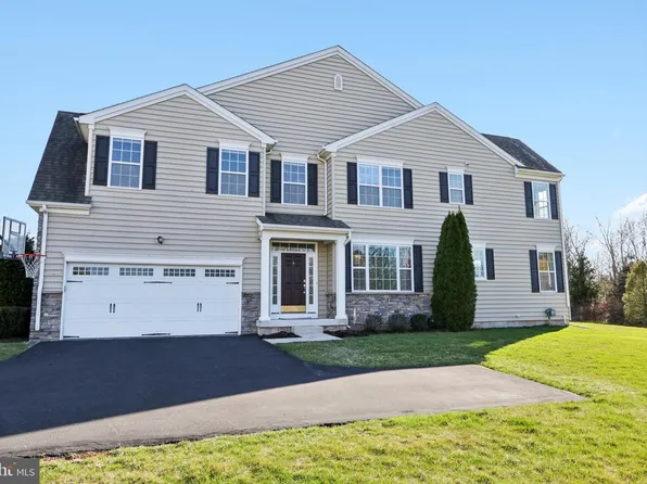 1035 Thorndale Dr, Lansdale, PA 19446