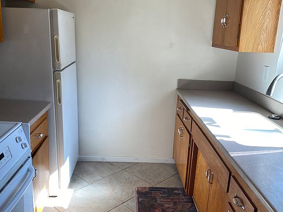 3rd image of 315 E Sola St APT 1