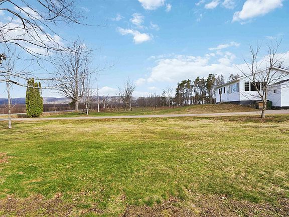 2nd image of 302 Fitch Rd