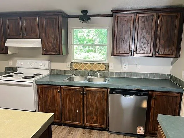 16469 Spring Rain Ct — Photo 5