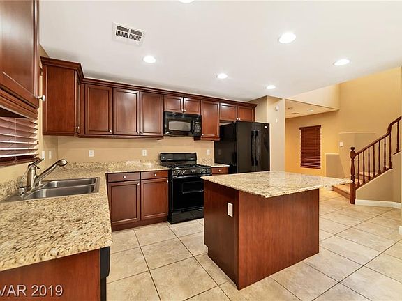 4th image of 10259 Headrick Dr