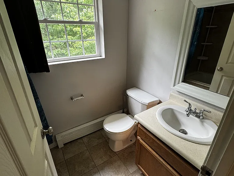 60 High Rock Rd — Photo 4