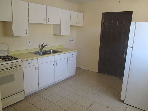 4th image of 2925-2941 N Geronimo Ave #Geronimo2941