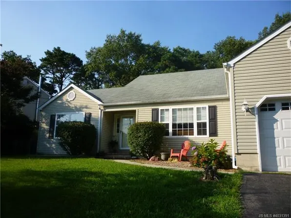 117 Stowaway Rd, Manahawkin, NJ 08050