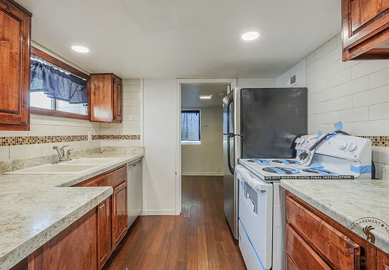 1258 Colorado Ave #2 — Photo 6