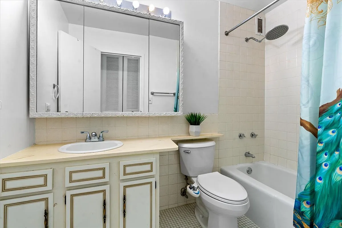 2 bed, 1400 sqft, $3,000 — Photo 2
