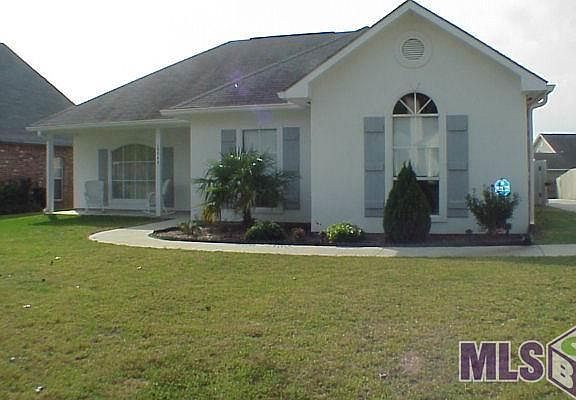2nd image of 18549 Lake Camellia Ave